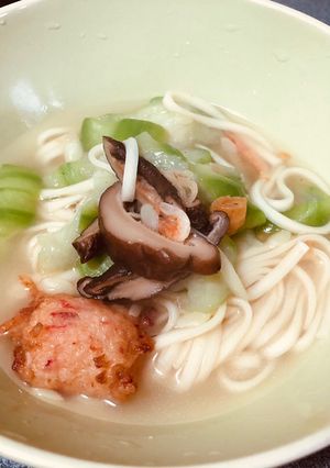 香菇絲瓜麵 的食譜成品照片