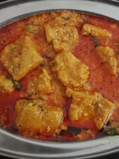 બેસન ઢોકળી નું શાક(Besan dhokli nu shak recipe in Gujarati) રેસીપી મુખ્ય ફોટો