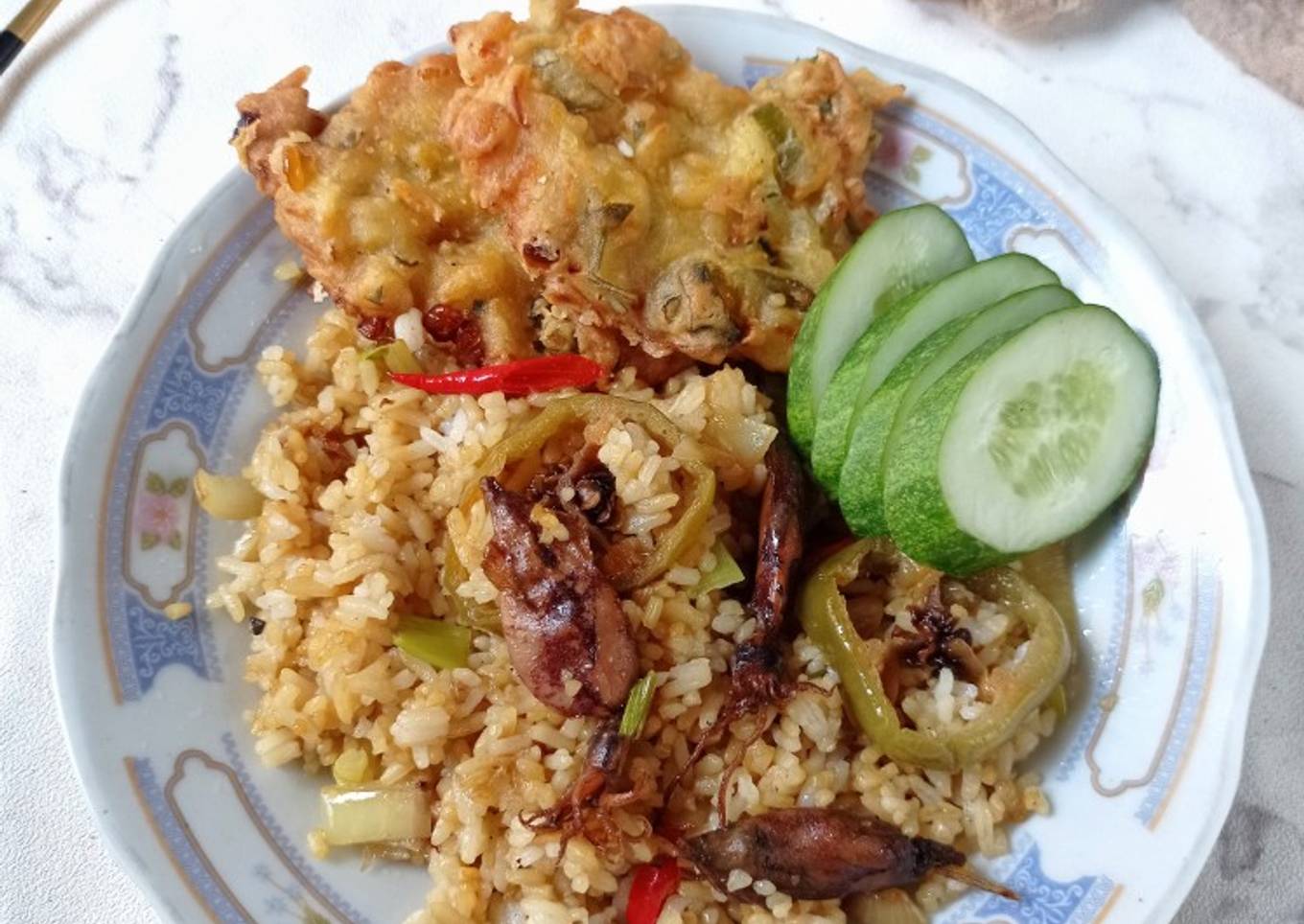Nasi goreng cumi asin (sisa)