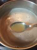 Sopita de huesos de pollo y jamón