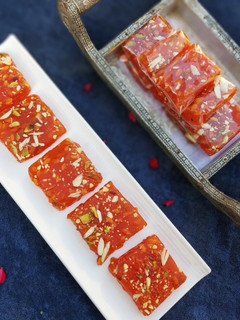 कराची हलवा (रबड़ हलवा) (Karachi halwa (rubber halwa) recipe in hindi) रेसिपी मुख्य फोटो