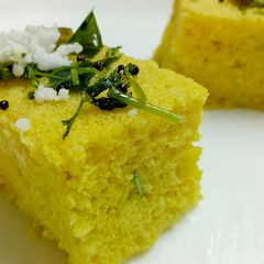 A picture of Dhokla.