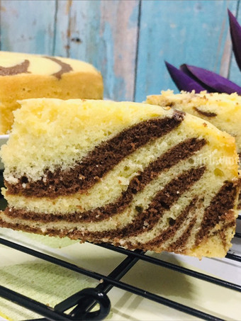 Bagaimana Membuat Bolu Motif Zebra Putih Telur 🦓 Gampang