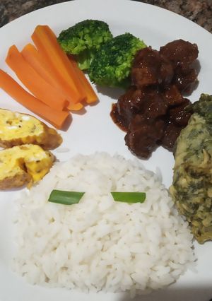 Una foto de Caja Bento de "Sailor Moon" en versión occidental: al plato