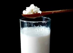 Hình của món Sữa lên men kefir + nước dừa.