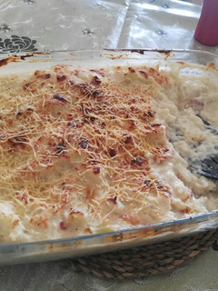 Una foto de Coliflor con patata y bechamel gratinado al horno