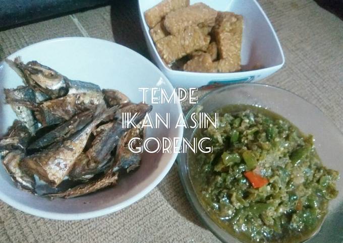 Tempe + Ikan Asin Goreng Cabe Hijau