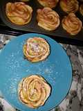 Holmestead Cookin': Apple Roses