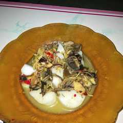 A picture of Gulai jantung pisang.