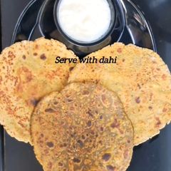 A picture of Leftover Palaks abji Paratha.