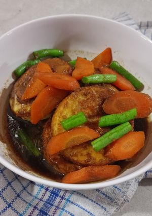 Foto resep Semur Wortel Telur Ceplok
