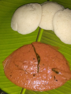 வெங்காய சட்னி (Venkaaya chutney recipe in tamil) செய்முறை முக்கிய புகைப்படம்