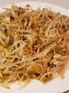快炒-蒜炒豆芽【5分鐘】【臺式】【家常菜】【名字等於材料系列】【下飯】 的食譜成品照片