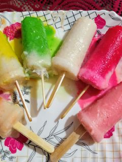 রং বেরঙের রাঙা আলুর কুলফি মালাই (ranga aloor kulfi malai recipe in Bengali) রেসিপির প্রধান ছবি