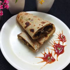 A picture of Instant Leftover Veggies Roll.