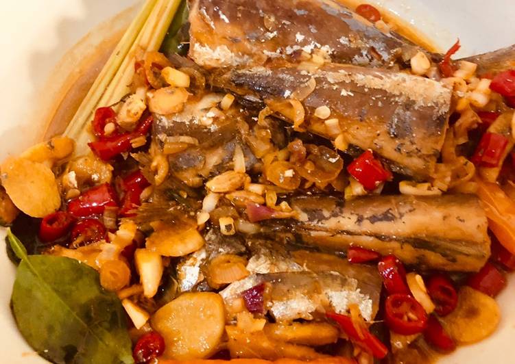 Resep Ikan Sarden Segar Asam Pedas Oleh Aulihafiz Cookpad