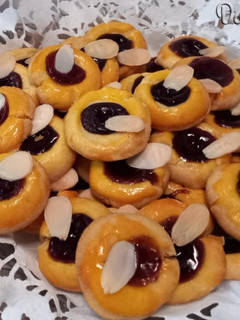 Foto resep Blueberry thumbprint almond cookies