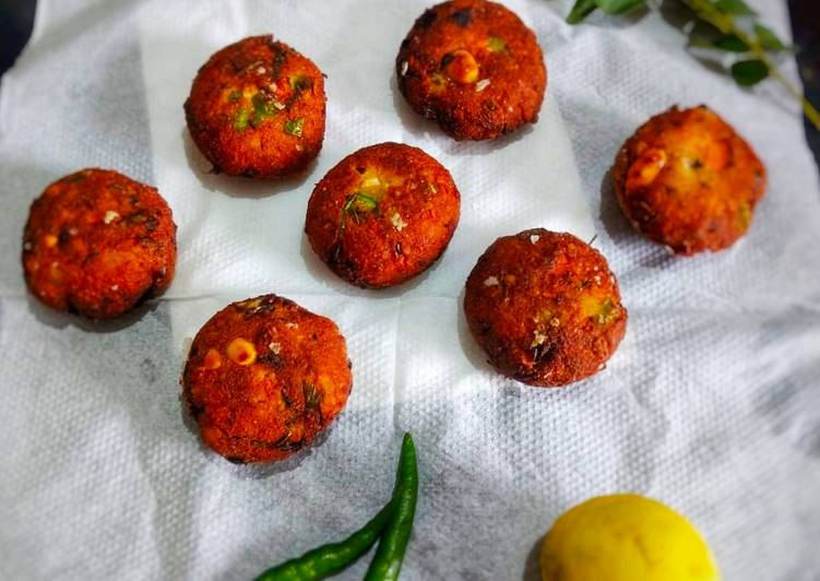 Steps to Prepare Ultimate Veggies and peanut tikki