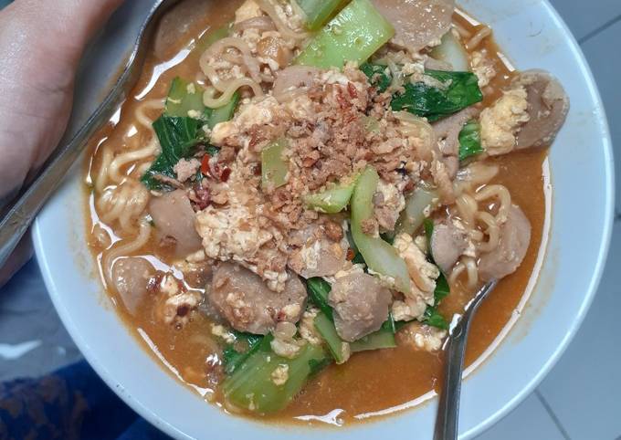 Cara membuat Mie Dokdok Indomie goreng Cara membuat Mie Dokdok Indomie goreng