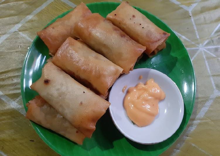 Lumpia daging kari