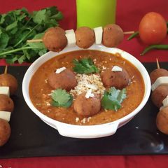 A picture of Besani Kofta Curry.