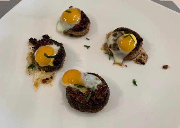 Champiñones rellenos de jamón ibérico