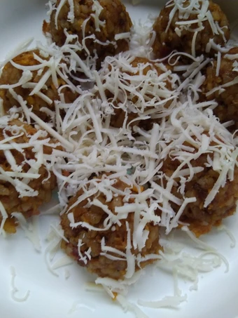 Langkah Gampang Membuat Resep 13. Nasi goreng bola keju yang Sempurna Anti Ribet, Lezat Sekali