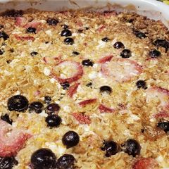 A picture of Strawberry and Blueberry baked oatmeal.
