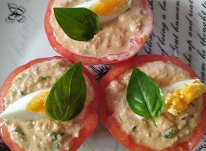 Foto principal de Tomates rellenos de atún