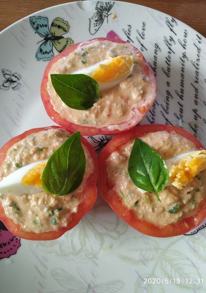Una foto de Tomates rellenos de atún