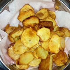 A picture of Potato slices.