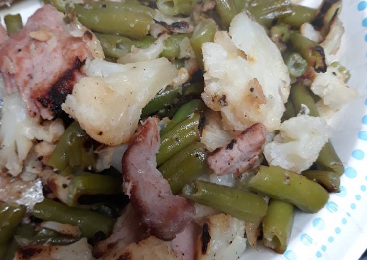 Recipe of Perfect Cauliflower, Green Beans, and Ham pieces
