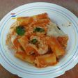 Macarrones XL rellenos de bonito y requesón