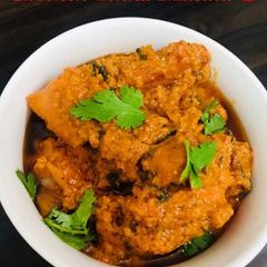 A picture of Chicken Tikka Masala.