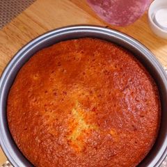 A picture of Orange cake.