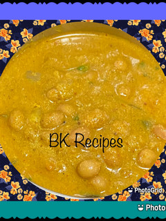 அரைத்துவிட்ட வேர்க்கடலை குழம்பு (araithu vitta verkadalai kulambu recipe in Tamil) செய்முறை முக்கிய புகைப்படம்