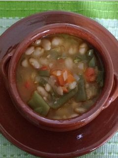 Una foto de Habichuelas con verduras