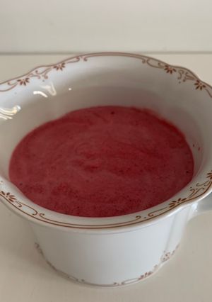 Foto di Maionese finta di kefir e barbabietola