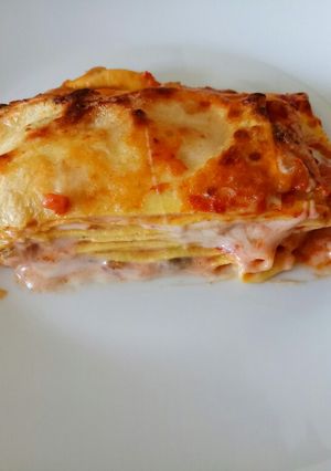A picture of Lasagne alla verdure - vegetarian lasagne.