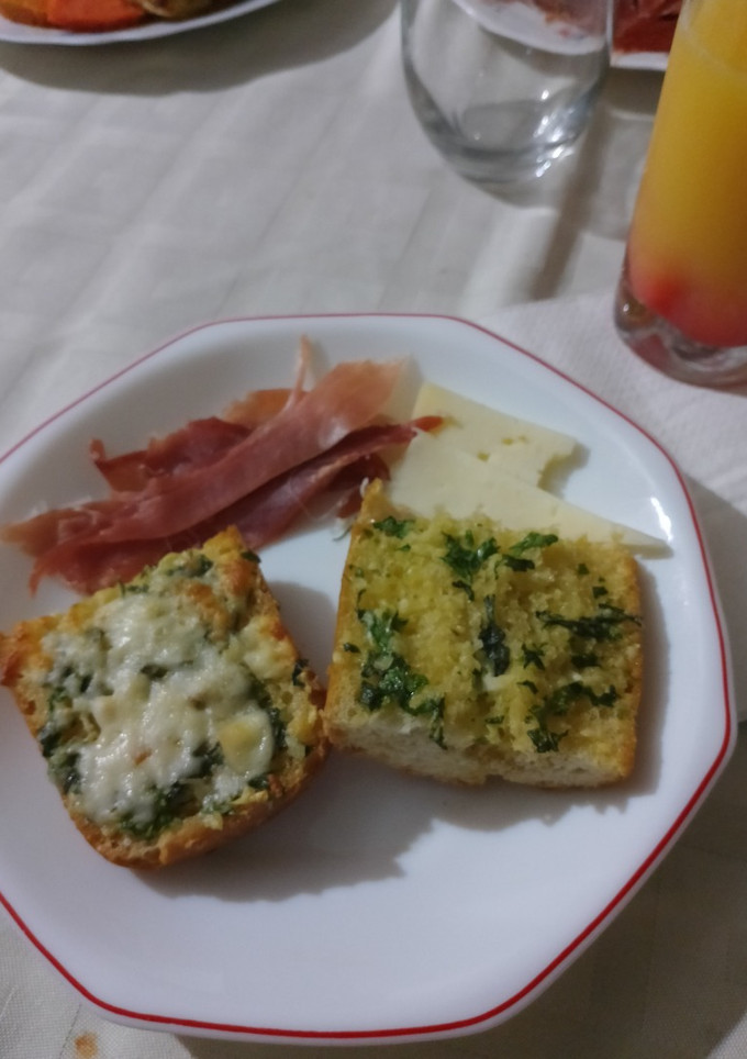 Una foto de Pan de ajo