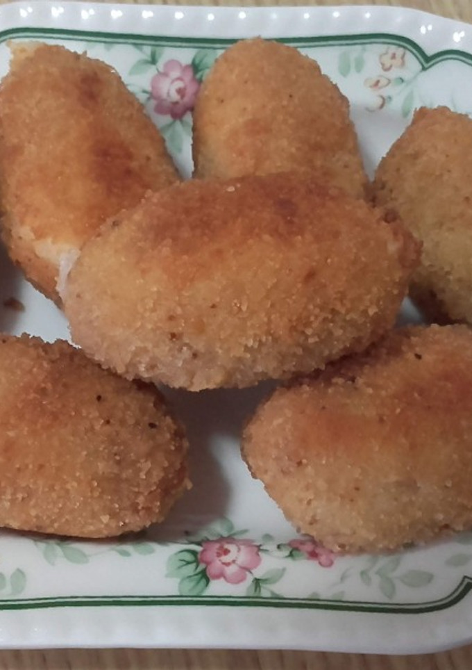 Una foto de Croquetas de jamón dulce, y queso manchego