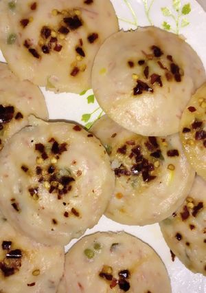 A picture of Masala idli.