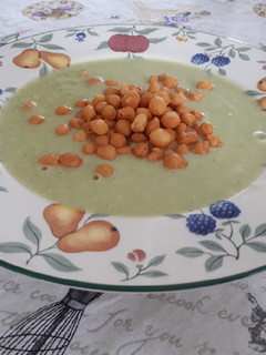 Brokkolikrémleves recept fotója