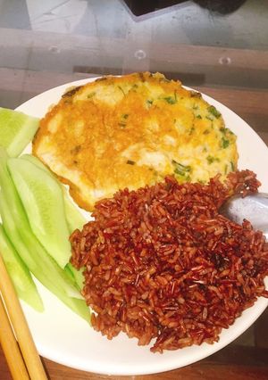 Hình của món Gạo lức and trứng 😋 Bữa ăn giảm cân đơn giản.