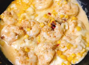 Hình của món Tôm và bắp rim phô mai.