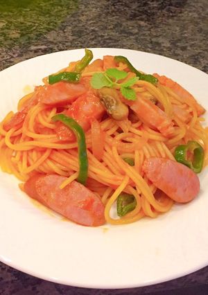 Hình của món Napolitan Spaghetti (Mì Ý kiểu Nhật).
