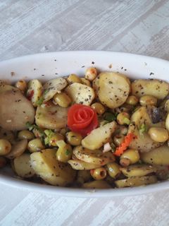 صورة لوصفة سلطة بطاطا المشوية