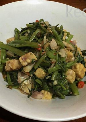 Foto resep Tumis kangkung ikan tempe