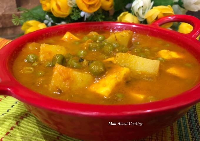 Potato Paneer & Pea Curry Without Onion And Garlic Recipe