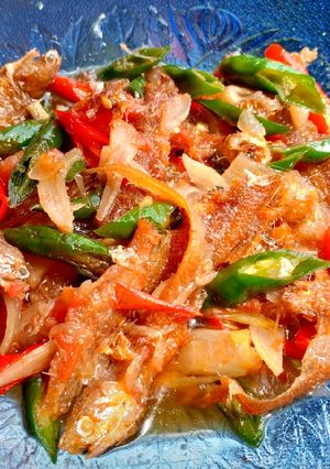Foto resep Ikan Asin Bulu Ayam Cabe Ijo